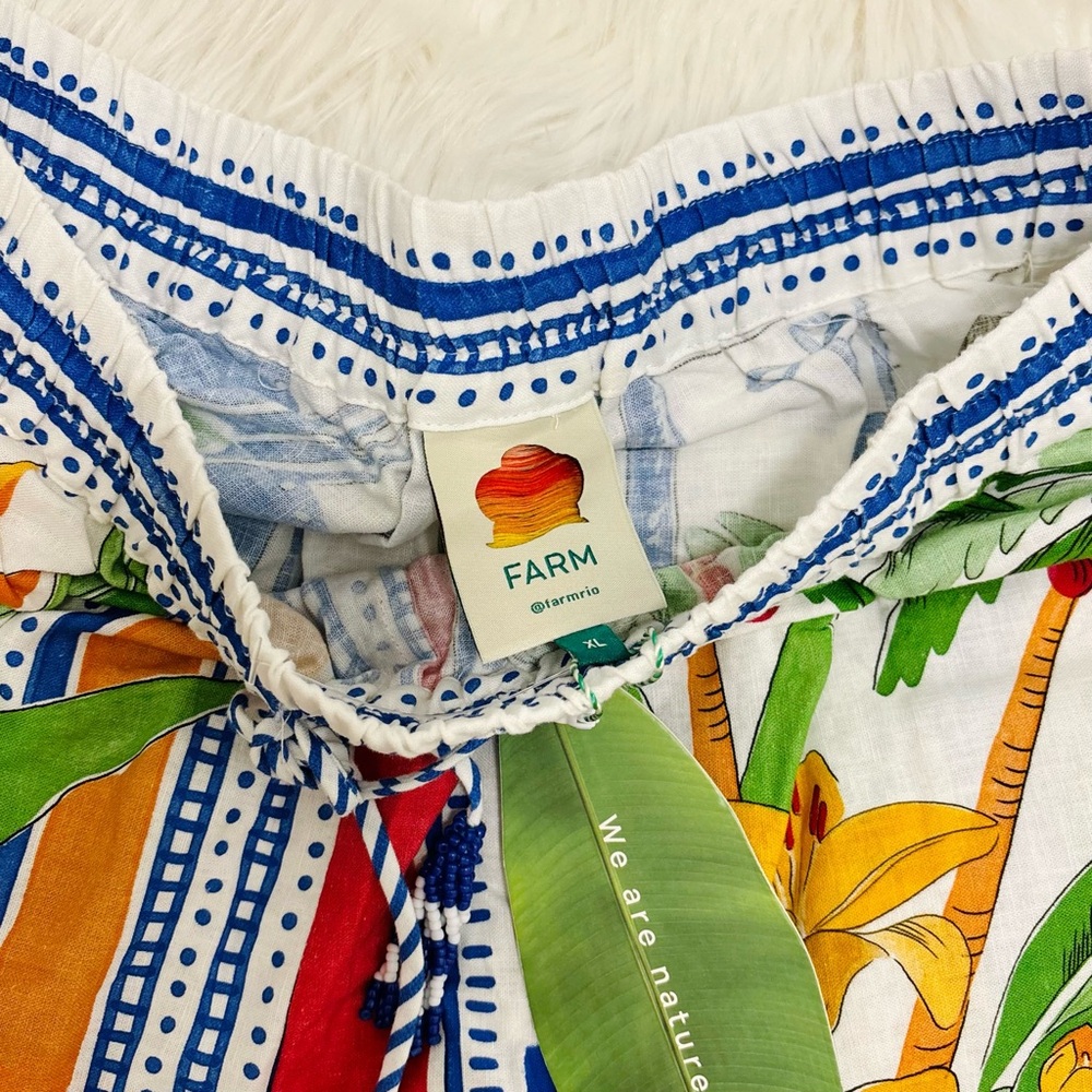 FARM Rio Tropical Destination Off-White Shorts - Picture 11 of 16